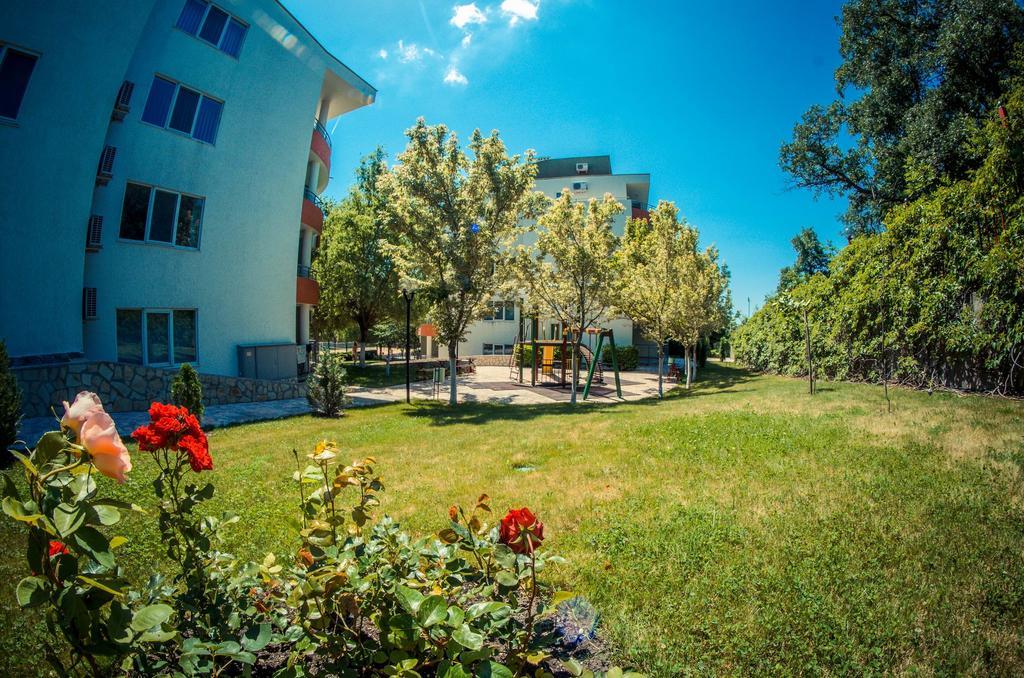 Gt Green Fort Beach Apartments Солнечный берег Экстерьер фото