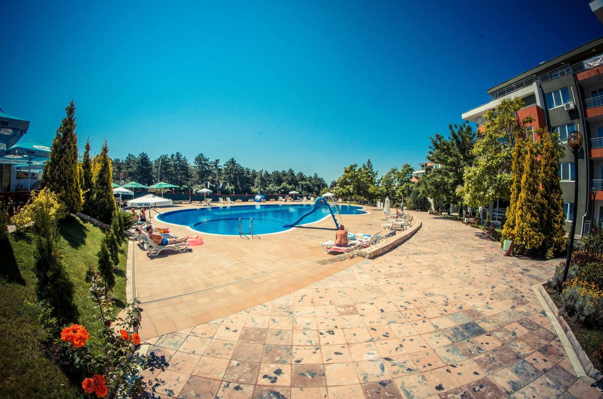 Gt Green Fort Beach Apartments Солнечный берег Экстерьер фото