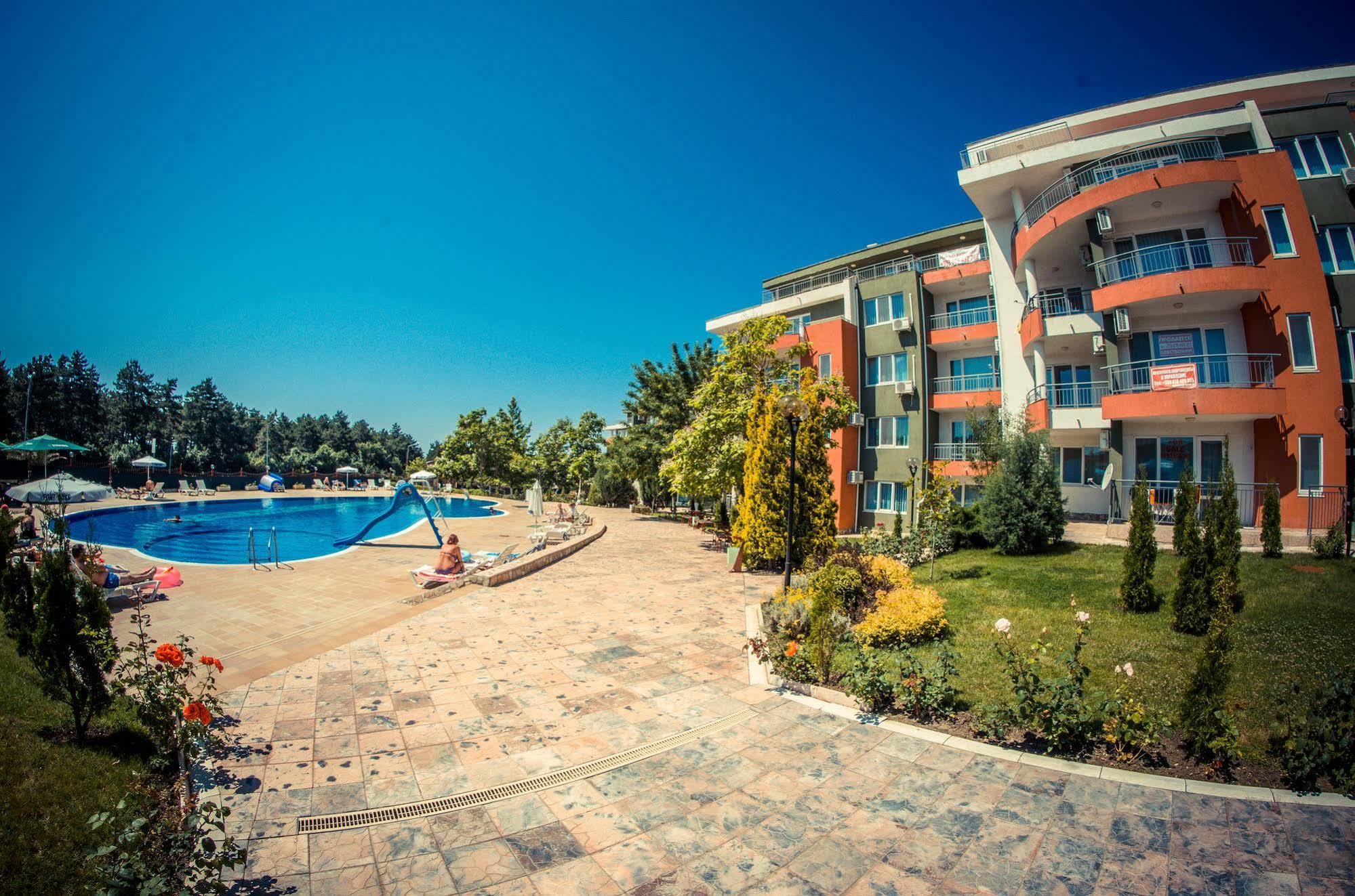 Gt Green Fort Beach Apartments Солнечный берег Экстерьер фото